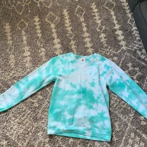 Plain green/blueish tie dye crewneck!
